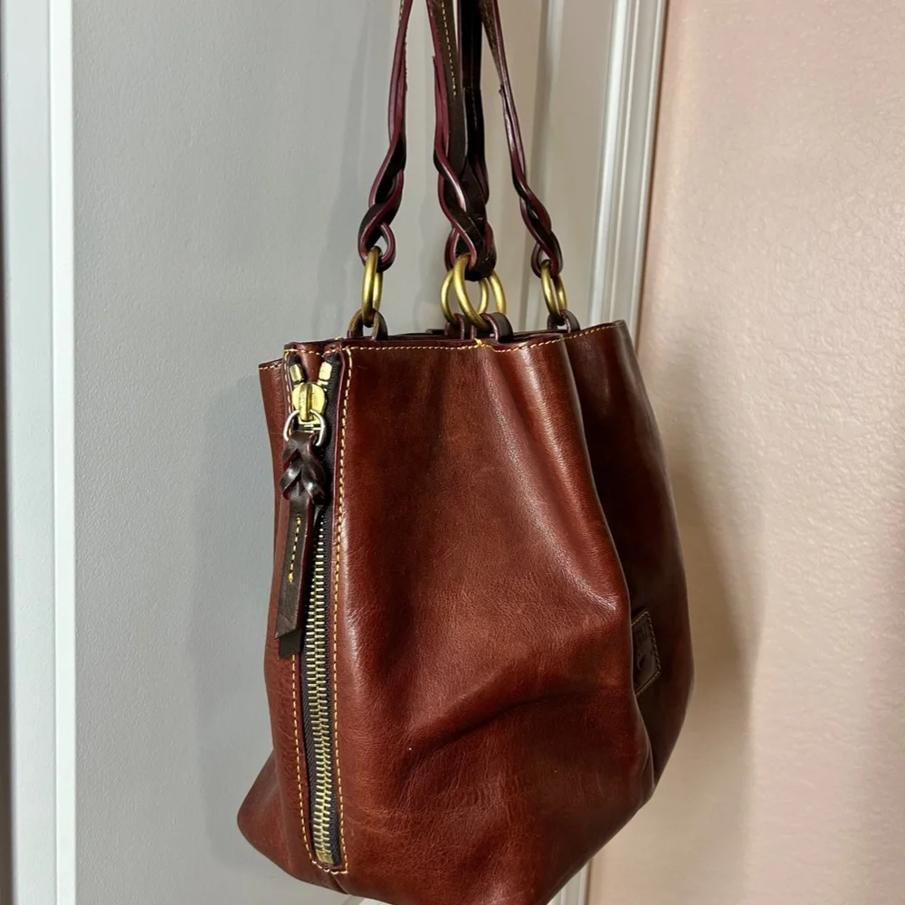 Dooney and Bourke Satchel, Barlow - Picture 2 of 13